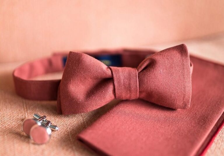 7 Cool Accessories Brands For Grooms and Groomsmen Gifts!