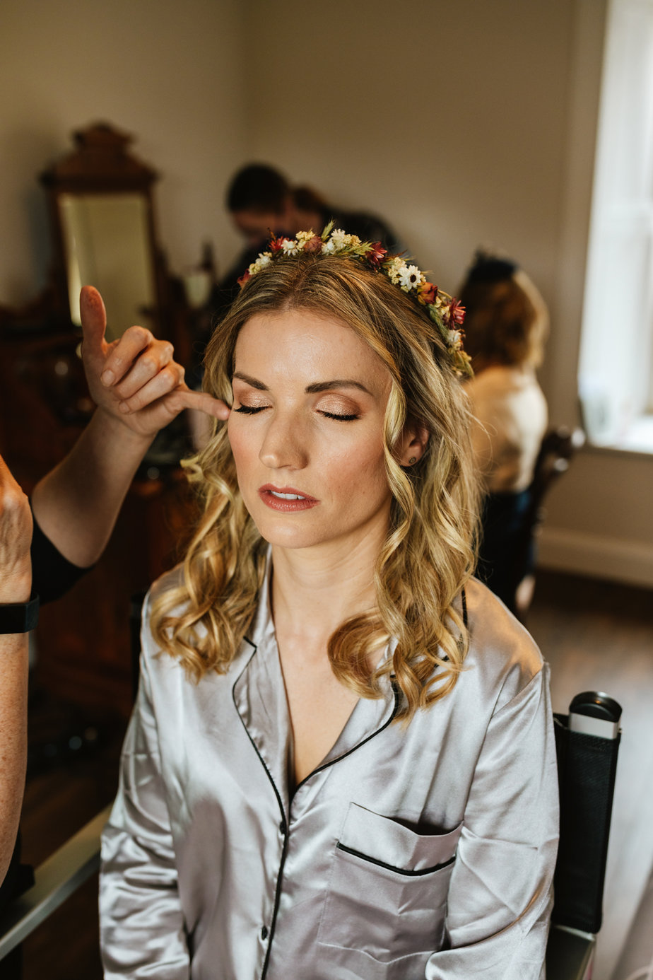 Bride getting her makeup done MUA