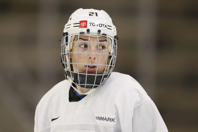 Three Stars from Day 5 of WWHC: Knight inches nearer to file – A-Z Eventz