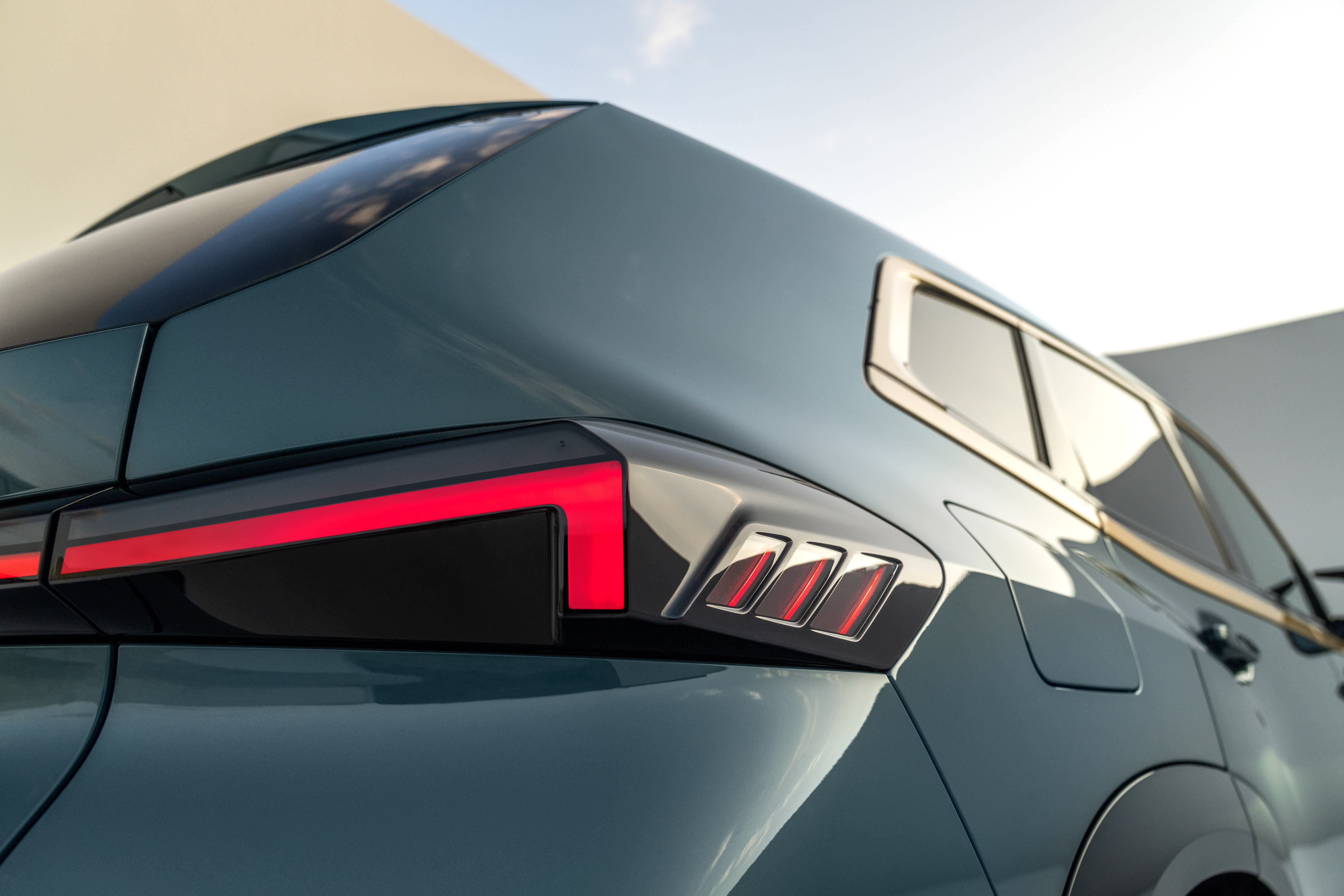 2023 BMW XM debut-101