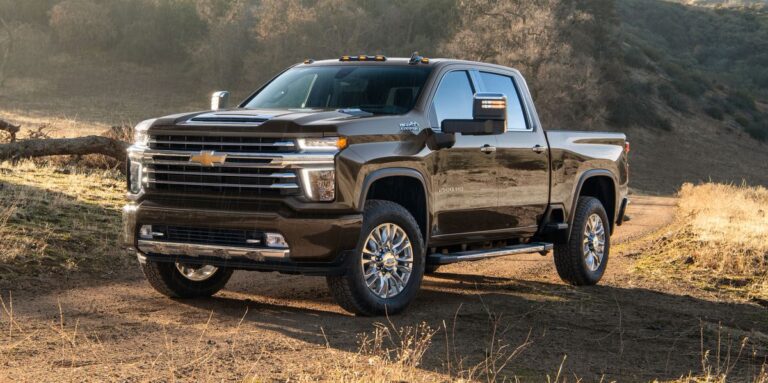 2023 Chevrolet Silverado HD Review, Pricing, and Specs