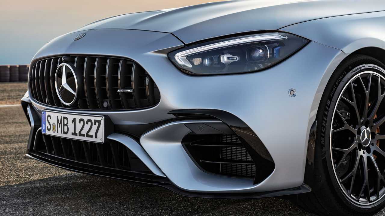 2024 Mercedes-AMG C63 S E Performance Exterior Front Clip