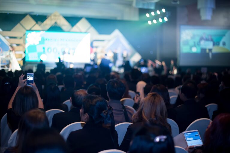 7 Online Tools to Plan Your Subsequent Hybrid Corporate Event in 2022 – InEvent Blog