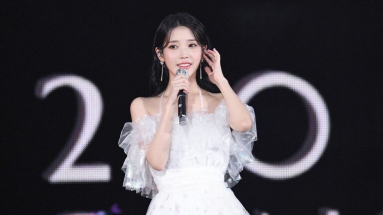 Fans pour in love as IU confesses she has a listening to dysfunction at THE GOLDEN HOUR live performance