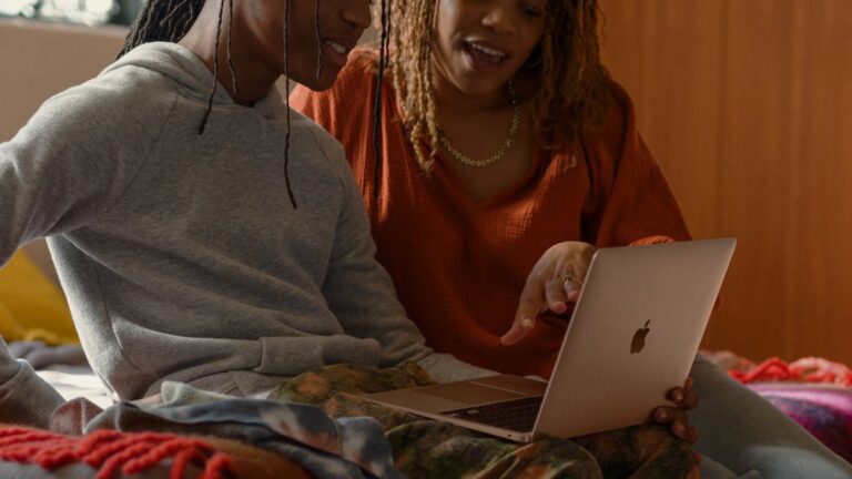 The finest laptop computer offers as of Sep. 16: Save as much as $400 on MacBooks, plus extra