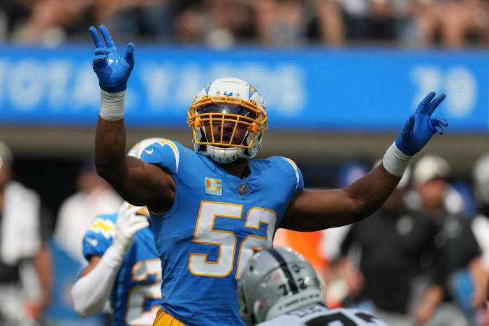 Khalil Mack reacquaints himself with Raiders