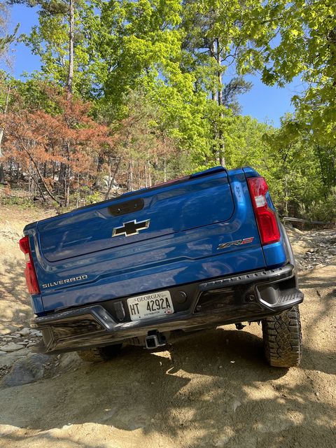 chevy silverado zr2 flexing rear suspension