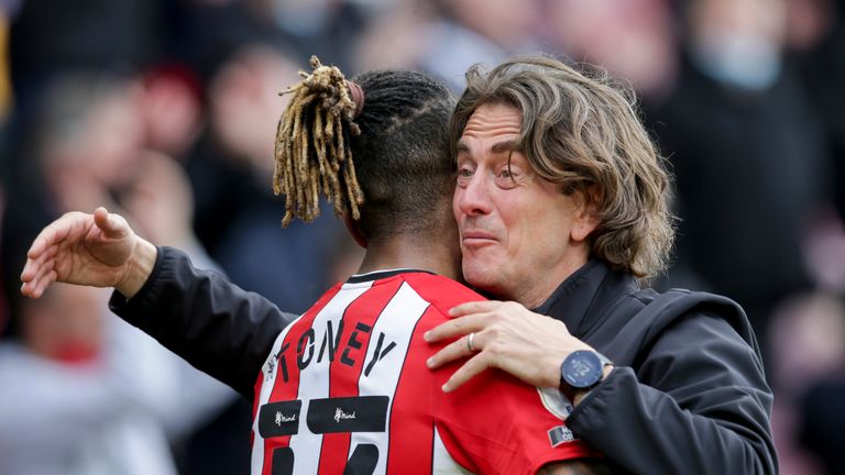 BRENTFORD, ENGLAND - MAY 22: Manager Thomas Frank with Ivan Toney after his sides 3-1 win during the Sky Bet Championship Play-off Semi Final 2nd Leg match between Brentford and AFC Bournemouth at Brentford Community Stadium on May 22, 2021 in Brentford, England. (Photo by Robin Jones - AFC Bournemouth/AFC Bournemouth via Getty Images)