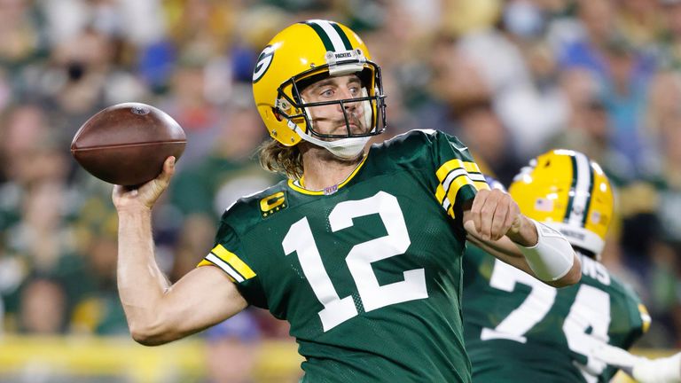 Watch the top 10 plays by Green Bay Packers quarterback Aaron Rodgers from the 2021 NFL season.