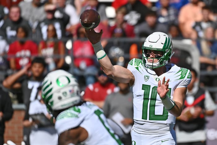 Stanford (1-2, 0-2 in Pac-12) at No. 13 Oregon (3-1, 1-0 in Pac-12), 11 p.m., Saturday, FS1