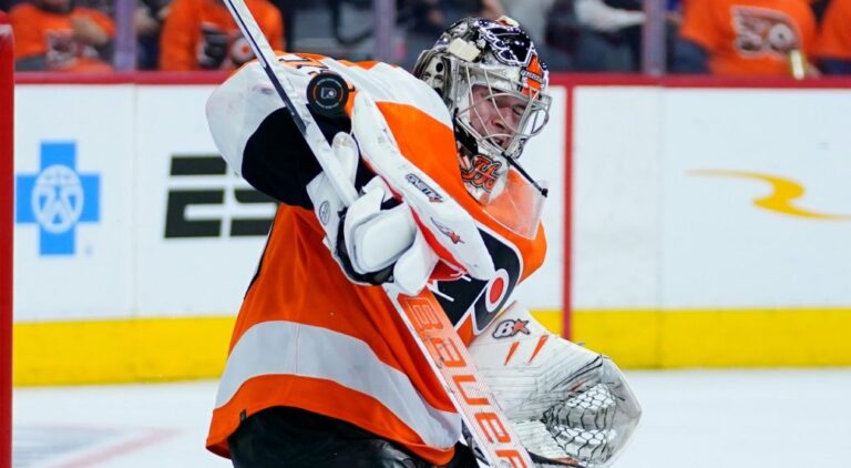 20 Fantasy Thoughts: Flyers’ Hart proving to be a significant draft steal
