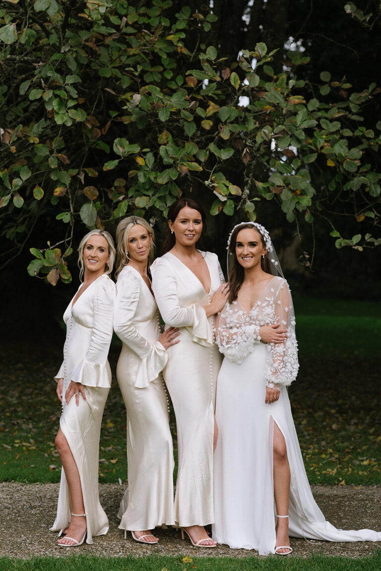 A Pearly White Palette: Michaela & Paul’s Elegant Wedding