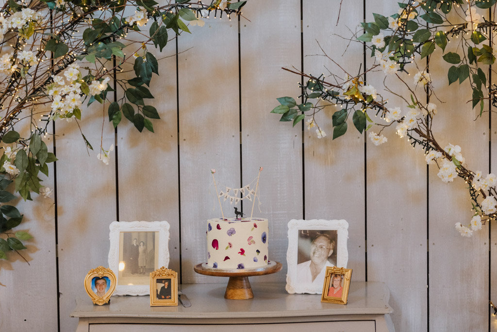 Cake photo frames couple