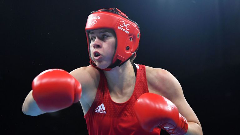 Great Britain's Savannah Marshall prepares to punch Netherlands' Nouchka Fontijn during the Women's Middle (69-75kg) Quarterfinal 4 match at the Rio 2016 O