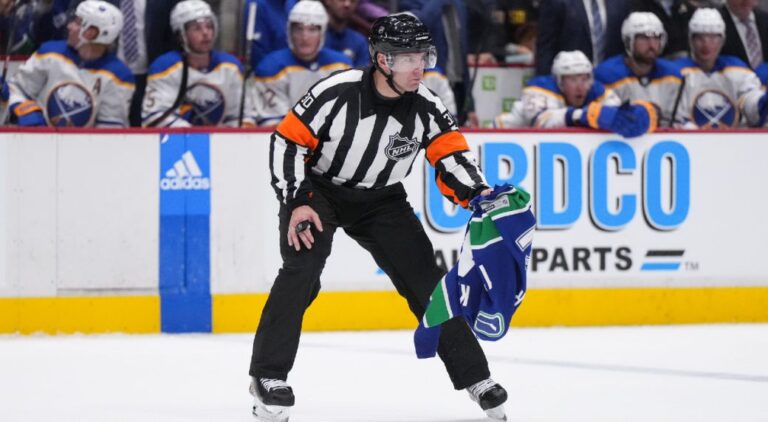 ‘Totally embarrassing’: Canucks attain determined lows as jerseys hit ice in house opener