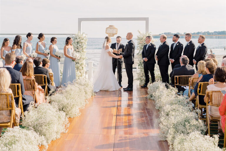 15 Issues to Customize for a Really Personalized Wedding