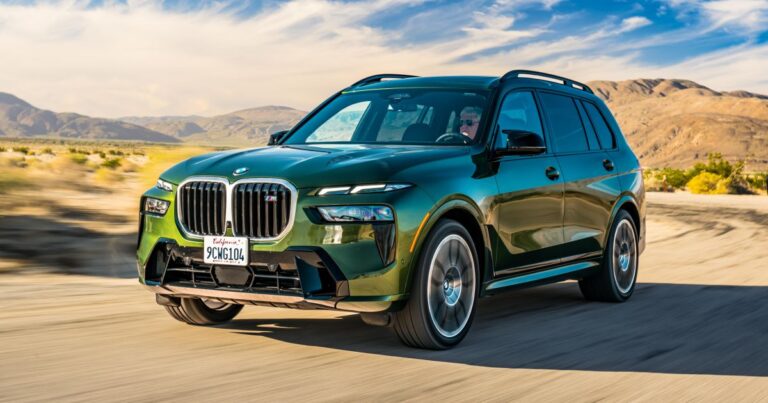 2023 BMW X7 overview