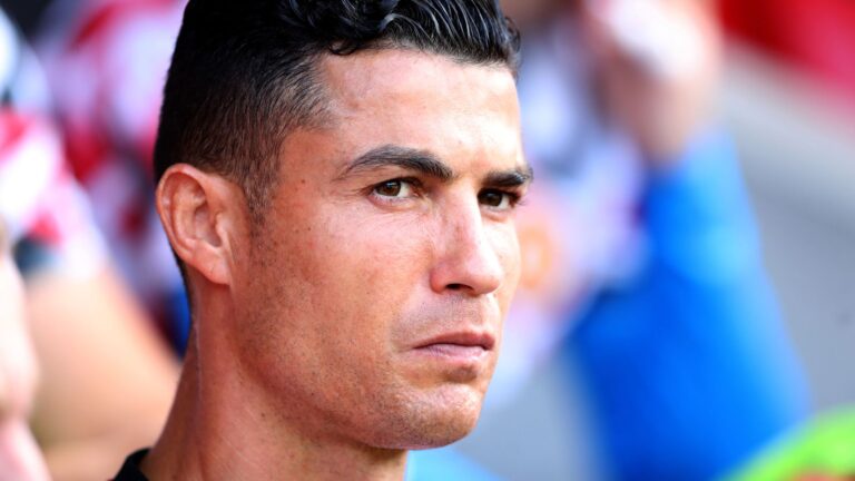 Cristiano Ronaldo: Manchester United gamers disillusioned with behaviour as membership takes authorized recommendation