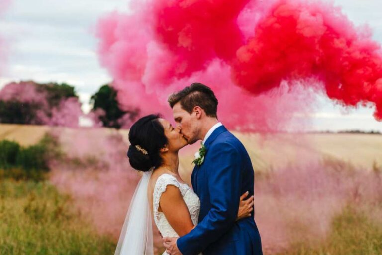 Every thing You Need To Know About Using Smoke Bombs at Your Wedding