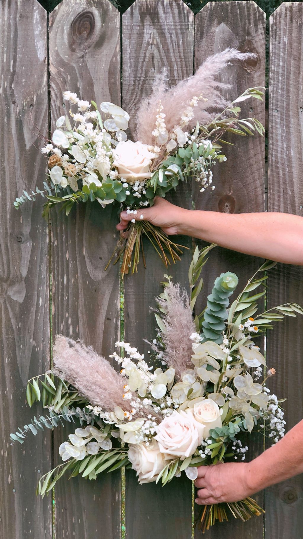 Winter Wedding Bridal Bouquets | www.onefabday.com