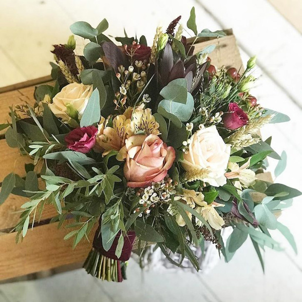 Winter Wedding Bridal Bouquets | www.onefabday.com