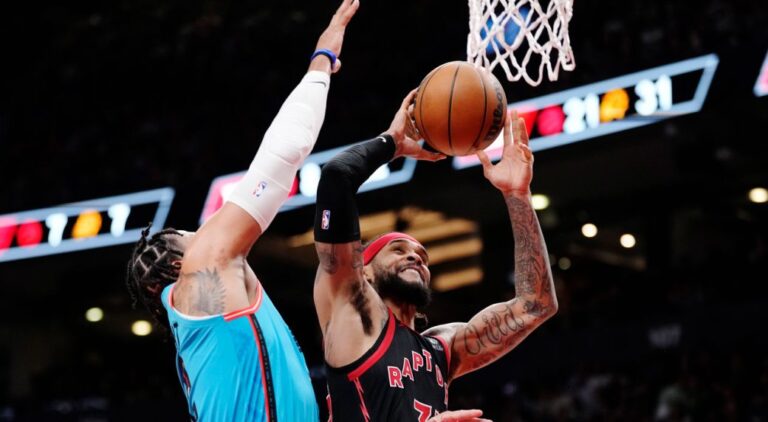 Raptors take uncommon strategy to halting hunch with much-needed win over Suns