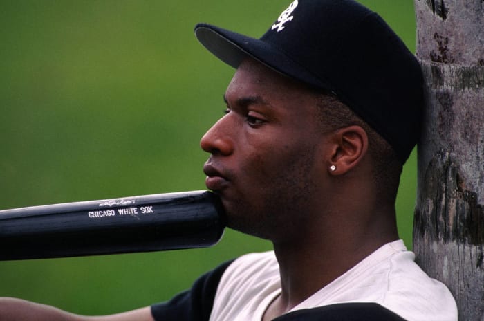 Bo returns to his baseball career