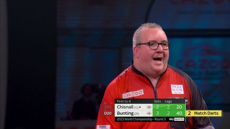 Stephen Bunting beats Dave Chisnall for the first time in five years as he lost his last eight games against his fellow St. Helens man. 