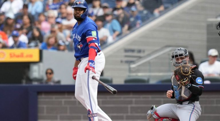 Blue Jays shut out disappointing season with loss to Marlins