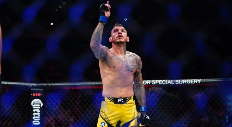 Moicano stays a cant-miss attraction following UFC Paris victory