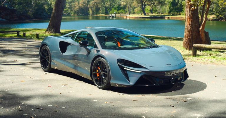 2025 McLaren Artura evaluation: Quick drive