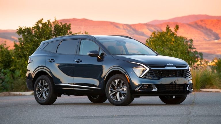 2025 Kia Sportage vs. 2025 Jeep Compass Comparison – A-Z Eventz