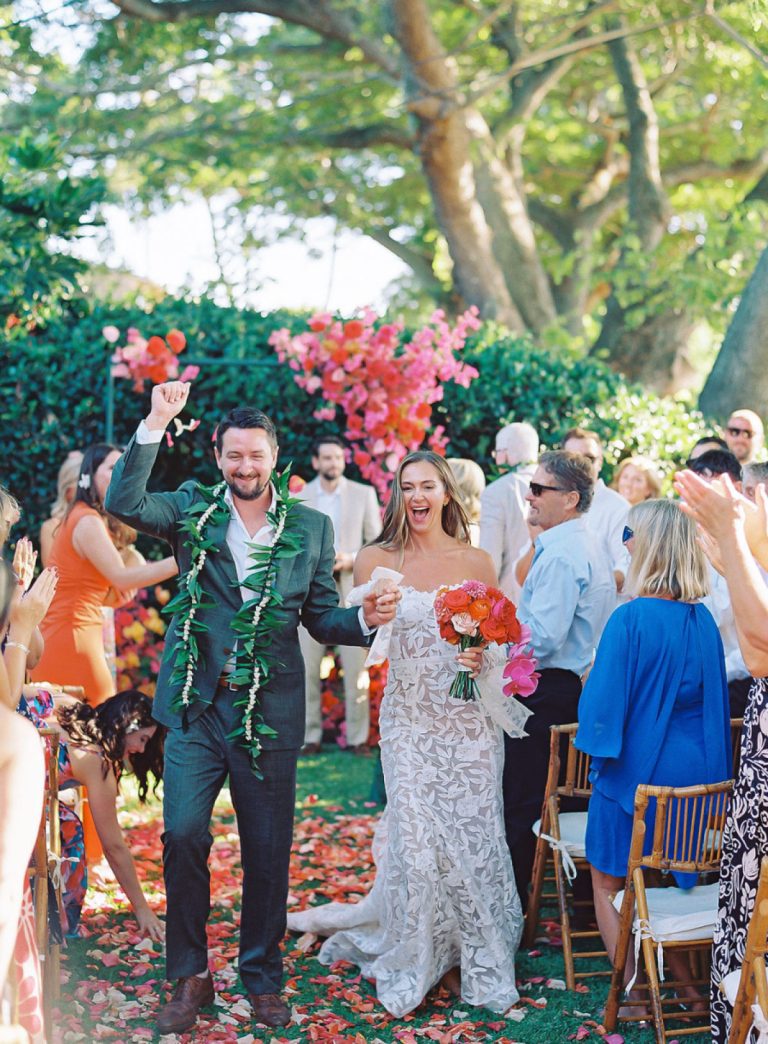 Maui Backyard Wedding Bursting with Color