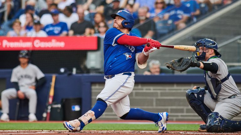 Kirk quietly incomes place amongst Blue Jays’ best-ever catchers