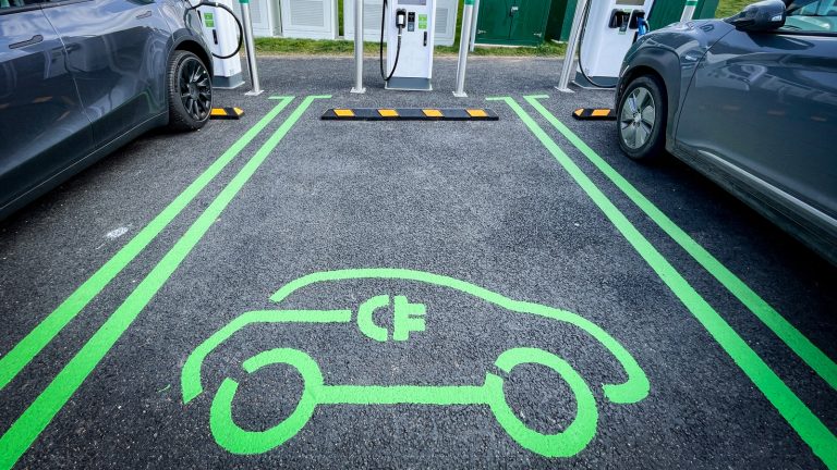 The Rest Of The World Leaves North America Behind When It Comes To EV Sales – Jalopnik