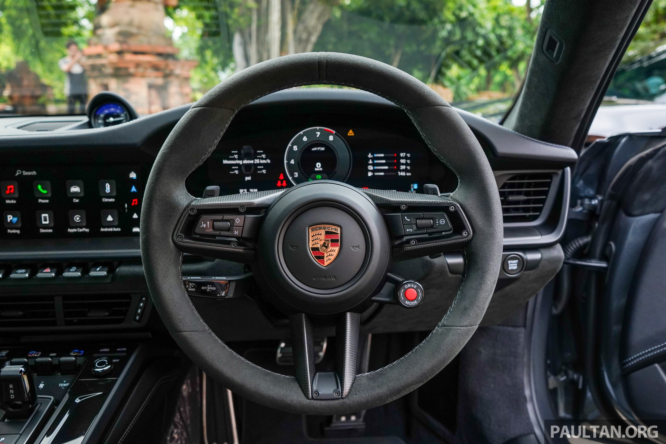 2025-992.2-Porsche-911-facelift-Chiang-Mai-drive-Porsche-911-GTS-t-hybrid-23