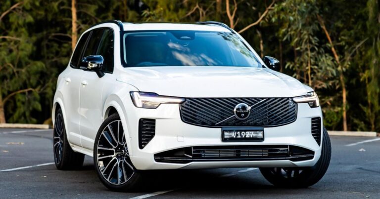 2025 Volvo XC90 overview