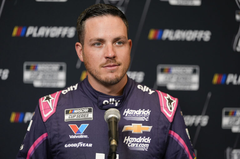 HMS chief Jeff Gordon expects massive issues from Alex Bowman as he makes a shock admission in regards to the #48 driver