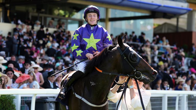 Carmers and Billy Lee were winners of the 2025 Queen's Vase and will now target the St Leger