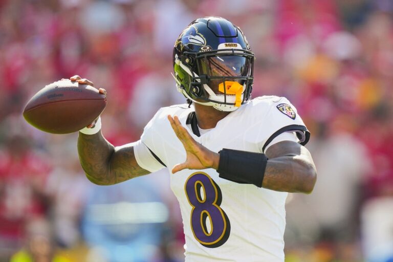 Deadspin | Week 9 TNF: Ravens-Dolphins Preview, Prop, Prediction