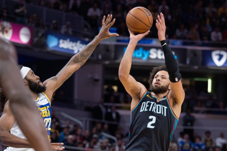 Deadspin | NBA roundup: Pistons prime Pacers, tie franchise mark with thirteenth straight win