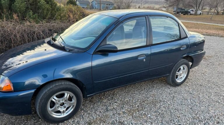 At $7,995, Is This 1998 Chevrolet Metro A Small Surprise? – Jalopnik