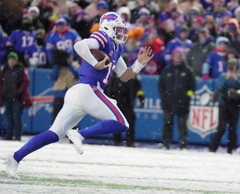 Deadspin | NFL roundup: Bills keep in playoff image with comeback vs. Bengals