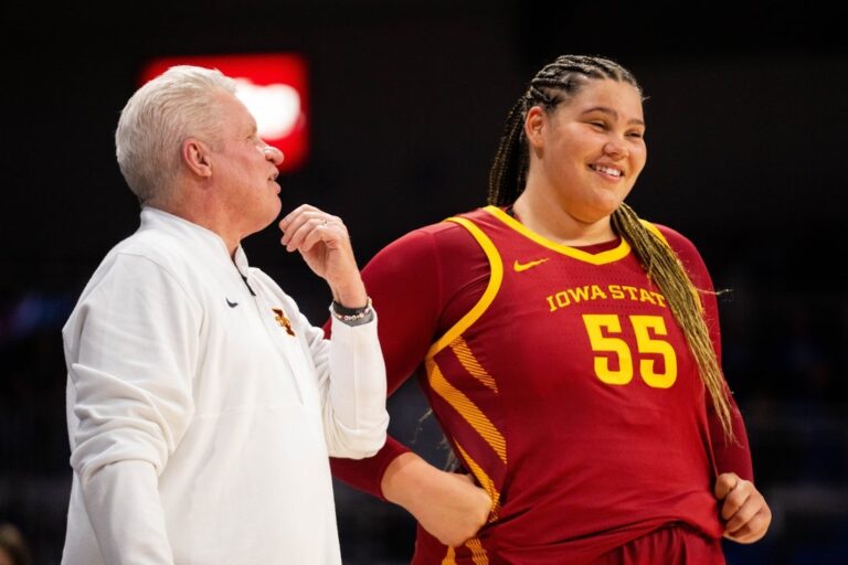 Deadspin | Ladies’s Top 25 roundup: Audi Crooks pours in 47, No. 10 Iowa St. edges Indiana
