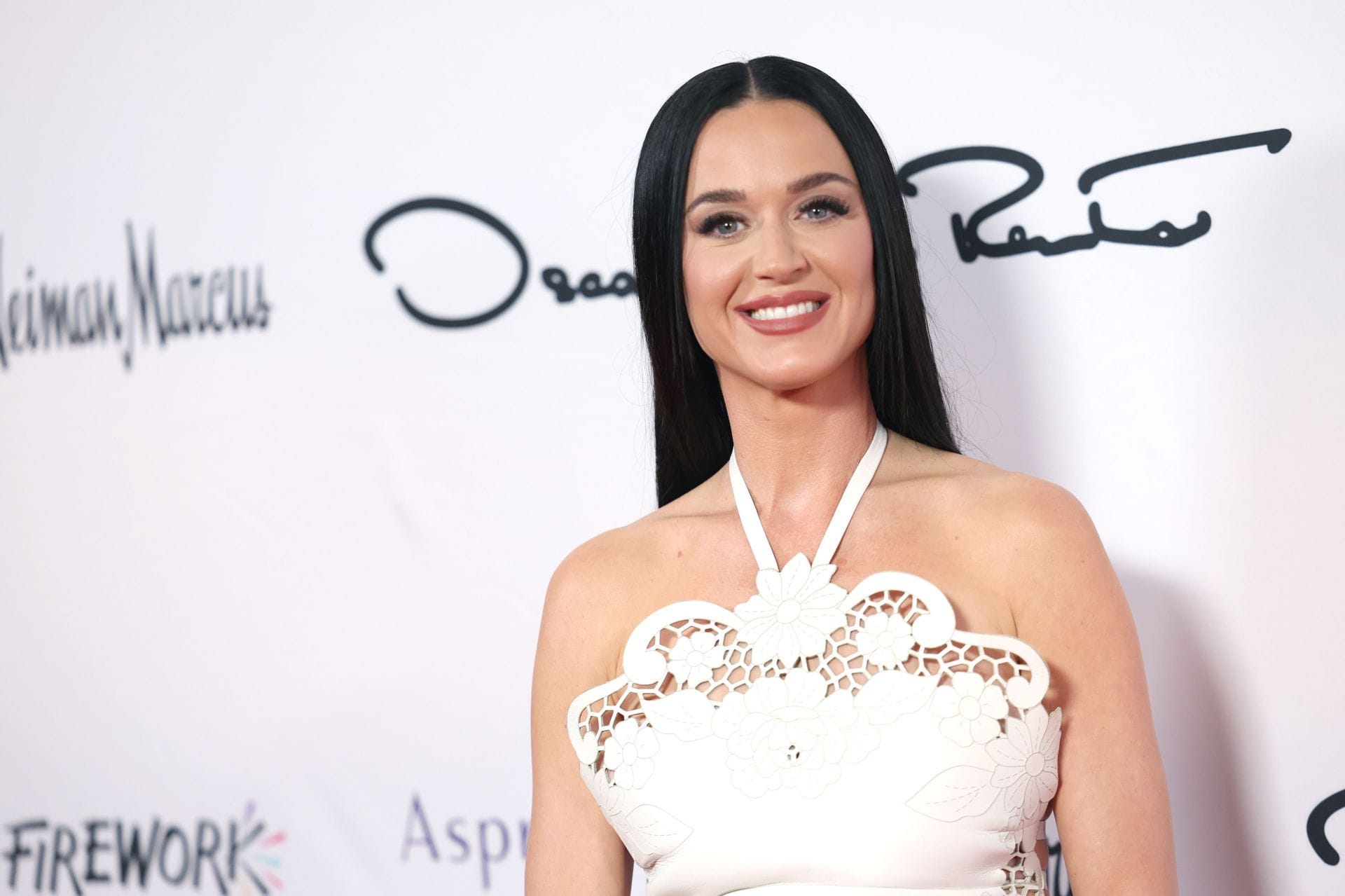 35th Annual Colleagues Spring Luncheon & Oscar de la Renta Fashion Show - Source: Getty