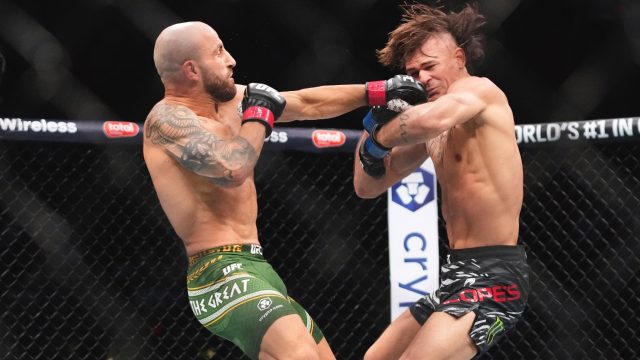 Watch UFC 325 on Sportsnet+