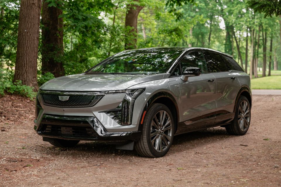 Cadillac Vistiq