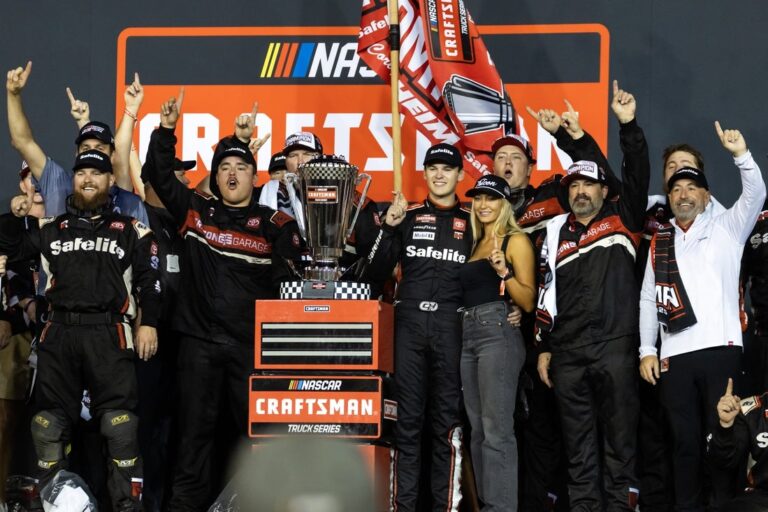 Deadspin | Corey Heim engineers last-lap go to win Truck race at Darlington