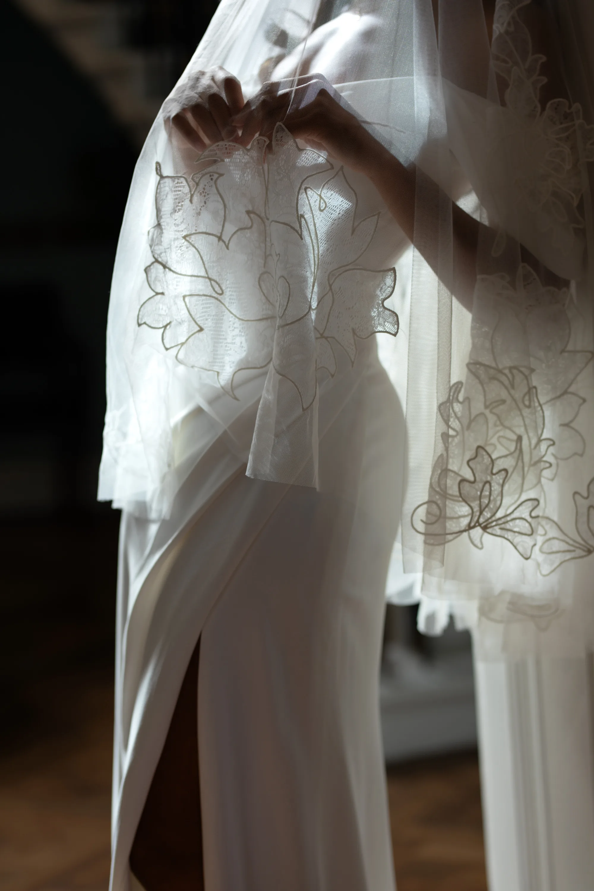 Rebecca Anne Designs embroidered wedding veils 47