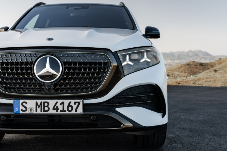 Front end of a 2027 Mercedes-Benz GLE